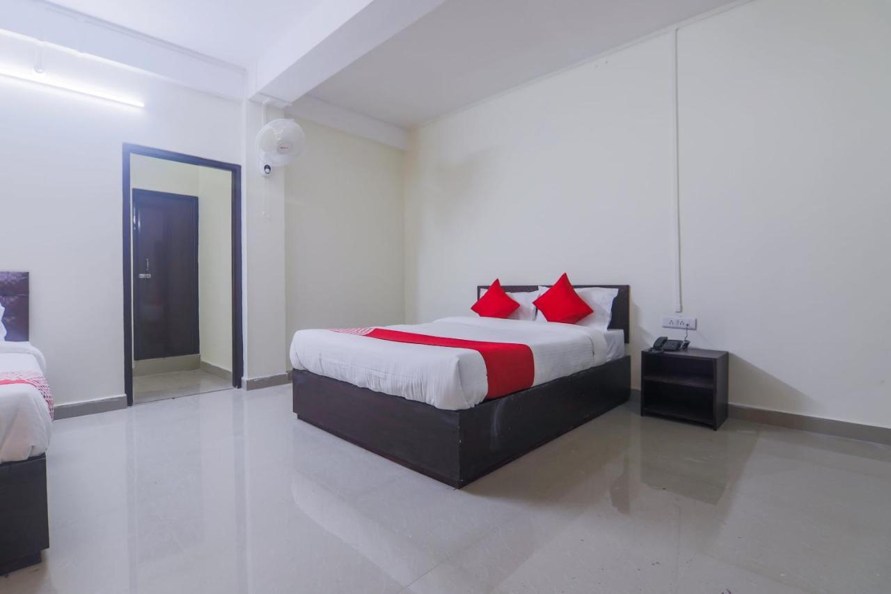 Oyo 18759 Nirvana Guest House Shillong Exteriör bild